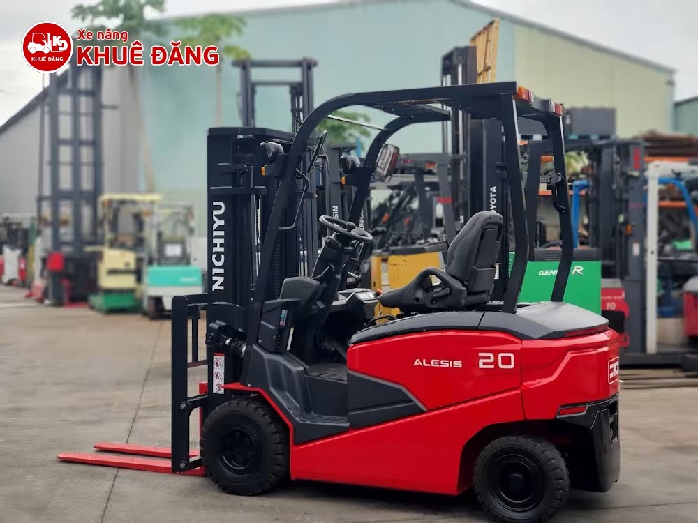 Xe Nâng Khuê Đăng – Nhà Cung Cấp Xe Nâng Cũ Hàng Đầu Tại TPHCM 2 Xe nâng điện ngồi lái 2 tấn Nichiyu FB20PN-80B-300