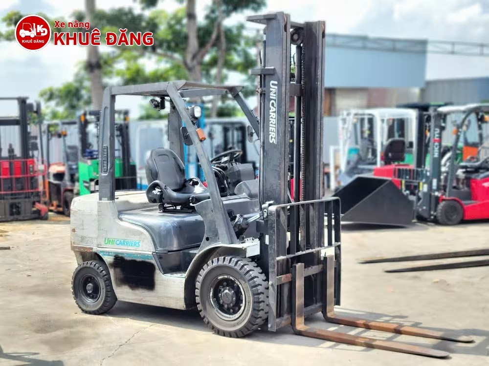 Xe Nâng Khuê Đăng – Nhà Cung Cấp Xe Nâng Cũ Hàng Đầu Tại TPHCM 1 Xe nâng dầu 2.5 tấn Unicarriers FD25, 4m